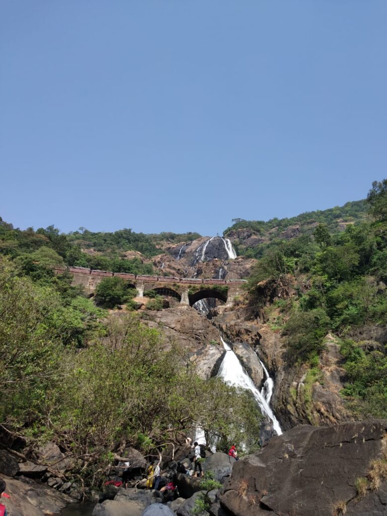 DudhSagar Falls Goa1