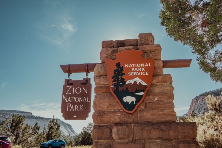 Best places to visit in USA - ZION national park USA