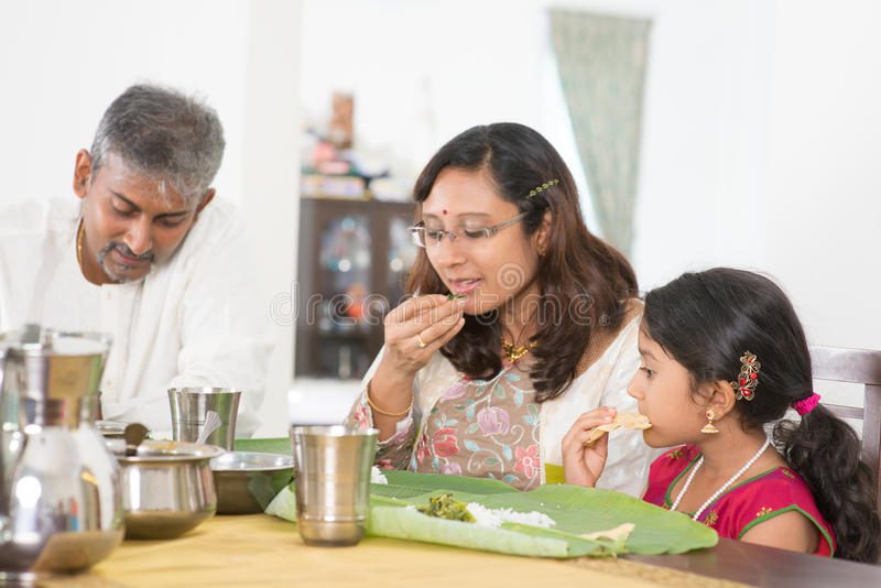 Eating with hands in India