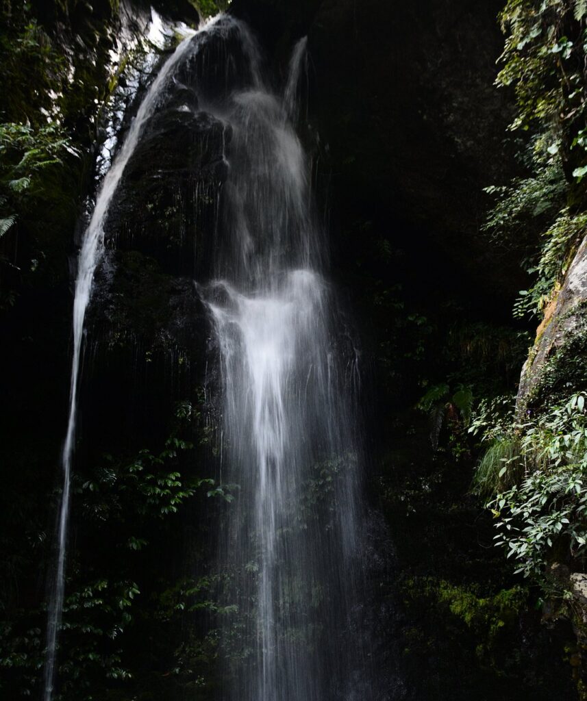 Jibhi Waterfall Hmachal Pradesh