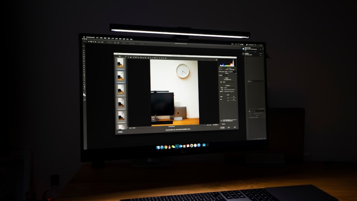 flat screen monitor